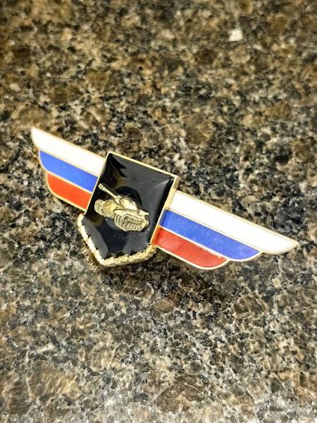 Знак должностной Командира ( начальника ) танкового полка и ему равной воинской части Танковых войск закрутка (2309012) - HAKKI