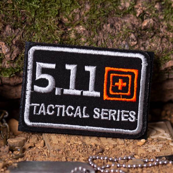 Нашивка ( шеврон патч patch ) тактическая 5.11 tactical series вышитая на липучке 7,5х5 черная (2509240) - HAKKI