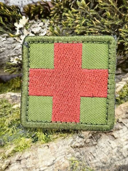 Нашивка ( шеврон патч patch ) тактическая МЕДИЦИНСКИЙ КРЕСТ вышитая на липучке 5х5 оливковая (2506005) - HAKKI