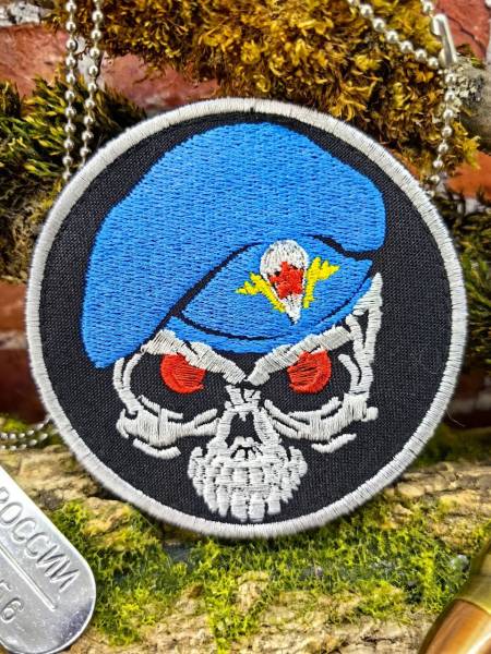Нашивка ( шеврон патч patch ) тактическая ЧЕРЕП В БЕРЕТЕ ВДВ вышитая на липучке D-85 черная (2509927) - HAKKI