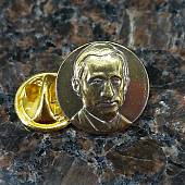 Знак фрачный В.В.Путин на пимсе (2302197) - ВОЕНТОРГ ТЫЛОВИК