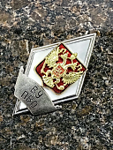 Знак нагрудный ( ромб ) Об окончании Ярославского высшего военного училища противовоздушной обороны им. маршала Л.А. ГОВОРОВА (2301390) - ВОЕНТОРГ ТЫЛОВИК