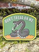 Нашивка ( шеврон патч patch ) тактическая DON'T TREAD ON ME 3D PVC  ( пластизоль ) на липучке 7,5х6 (2504399) - ВОЕНТОРГ ТЫЛОВИК