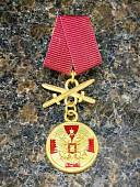Знак фрачный МЕДАЛИ ОРДЕНА ЗА ЗАСЛУГИ ПЕРЕД ОТЕЧЕСТВОМ 1 СТЕПЕНИ с мечами на пимсе (2302206) - ВОЕНТОРГ ТЫЛОВИК