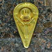 Знак нагрудный Парашют России закрутка (2301526) - ВОЕНТОРГ ТЫЛОВИК