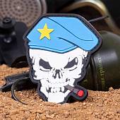 Нашивка ( шеврон патч patch ) тактическая Череп в голубом берете 3D PVC ( пластизоль ) на липучке 7,5х9 голубая (2504225) - ВОЕНТОРГ ТЫЛОВИК