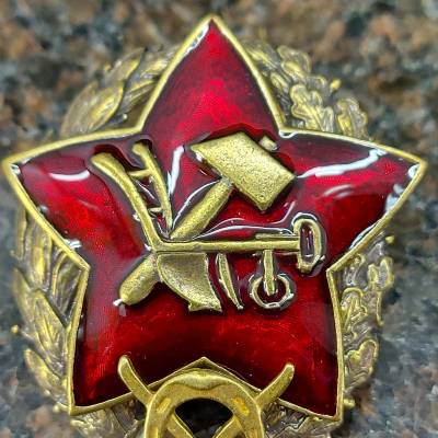 Знак нагрудный РККА красного командира кавалерии закрутка (2305090) - HAKKI.RU