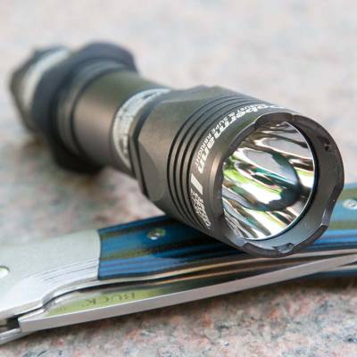 Фонарь Armytek ( Армитек ) тактический Dobermann ( Доберманн ) XP-E2 Green (3311929) - HAKKI.RU