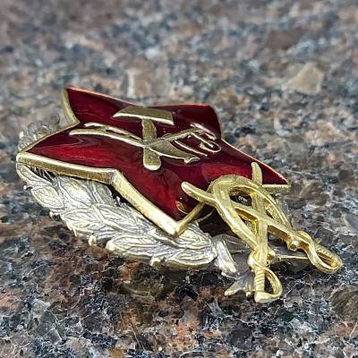 Знак нагрудный РККА красного командира кавалерии закрутка (2305090) - HAKKI.RU