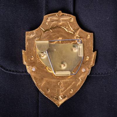 Знак ( жетон ) нагрудный Помощник дежурного по Управлению (2304025) - HAKKI.RU