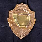 Знак ( жетон ) нагрудный Помощник дежурного по взводу (2304010) - ВОЕНТОРГ ТЫЛОВИК