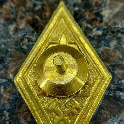 Знак нагрудный ( ромб ) об окончании ВГМХА закрутка (2301260) - HAKKI.RU