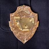 Знак ( жетон ) нагрудный Помощник дежурного ПО ВОЕНКОМАТУ (2304023) - ВОЕНТОРГ ТЫЛОВИК